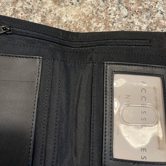 Nine West Wallet - Picture 7 of 8